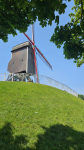 Знаменитая ветряная мельница Синт-Янсхёйсмюлен (Sint-Janshuismolen). Она была построена в 1770