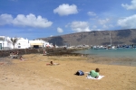 Playa de El Pueblo - удобный и довольно большой пляж