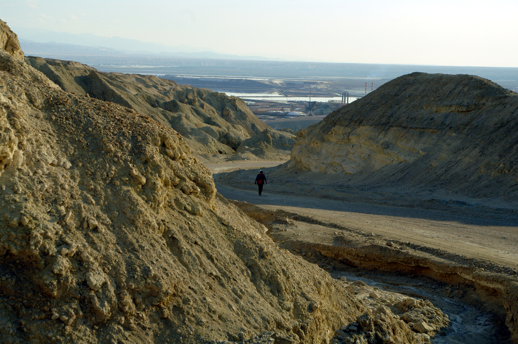 В поисках жены Лота мы поднимаемся по ведущей