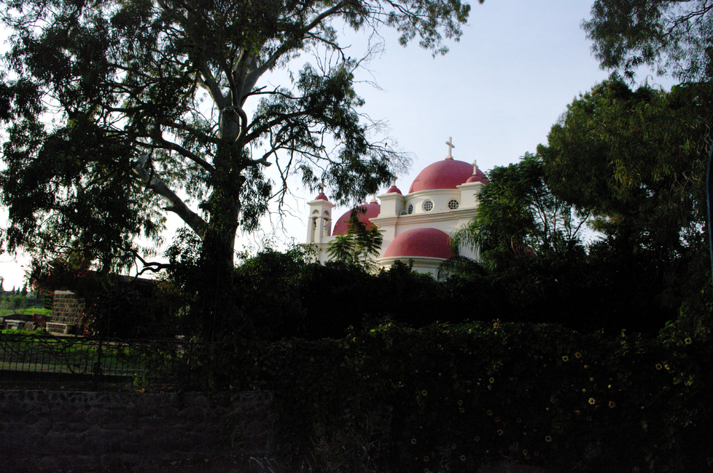 К 2000 году на деньги ЮНЕСКО территория храма