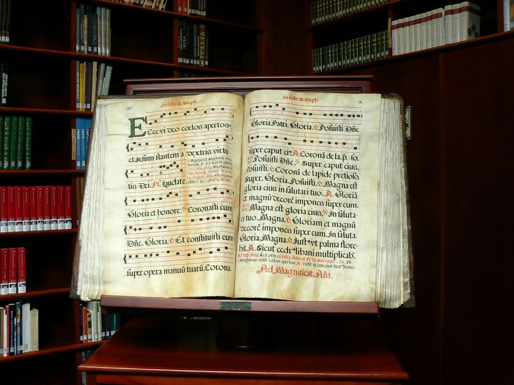 Книга священных песнопений