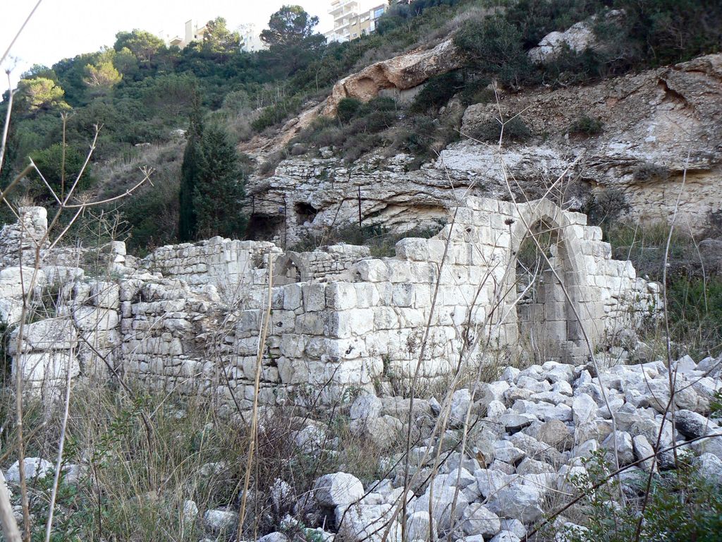 Развалины монастыря кармелитов