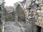 Остатки византийского монастыря в Дир-Каруах, недалеко от раскопок Гамлы.