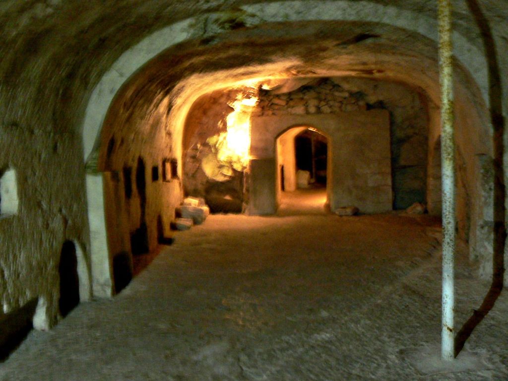 Пещера ха-Наси