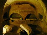 Бейт Шеарим. Захоронения в нишах в пещере гробов