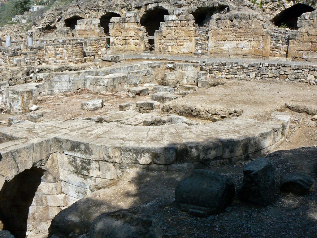 Остатки дворца.