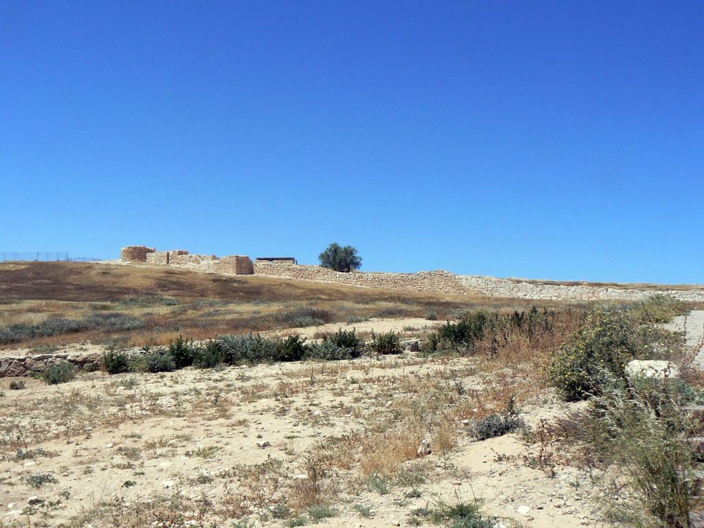 Стены древнего Арада.