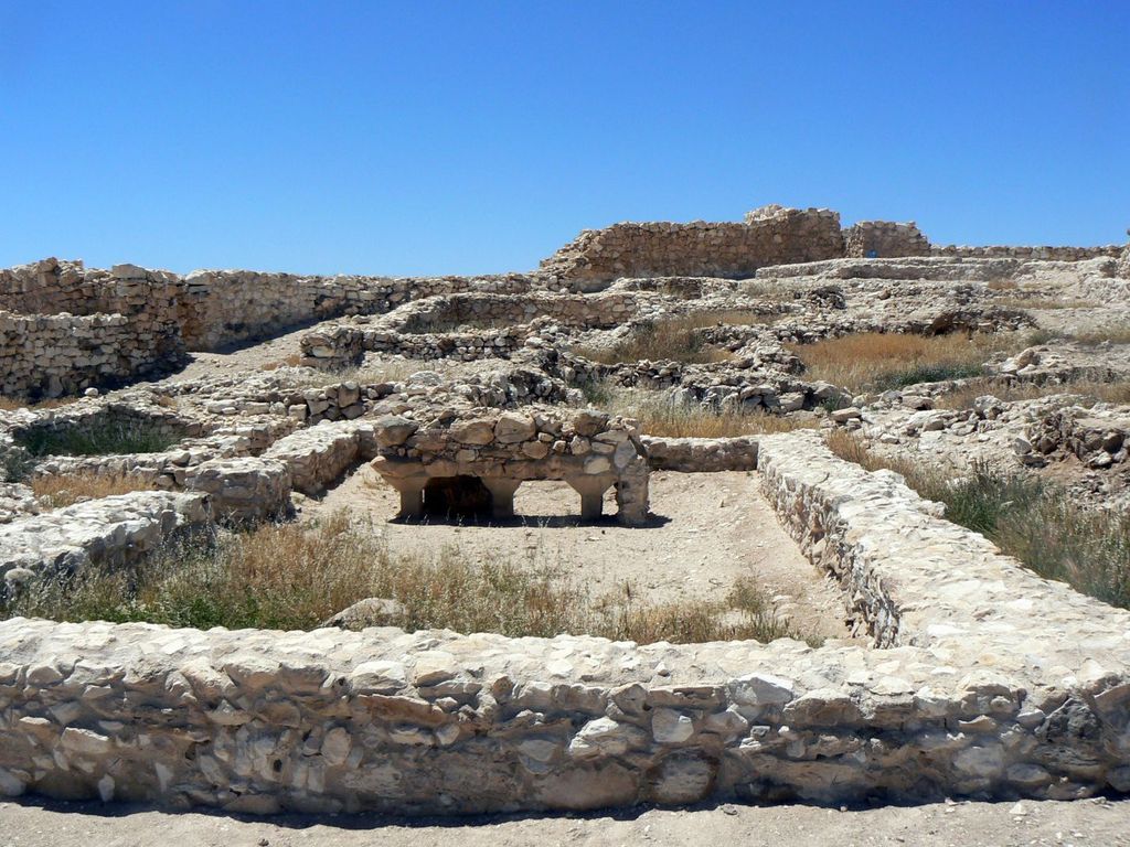 Раскопки ханаанского Арада.