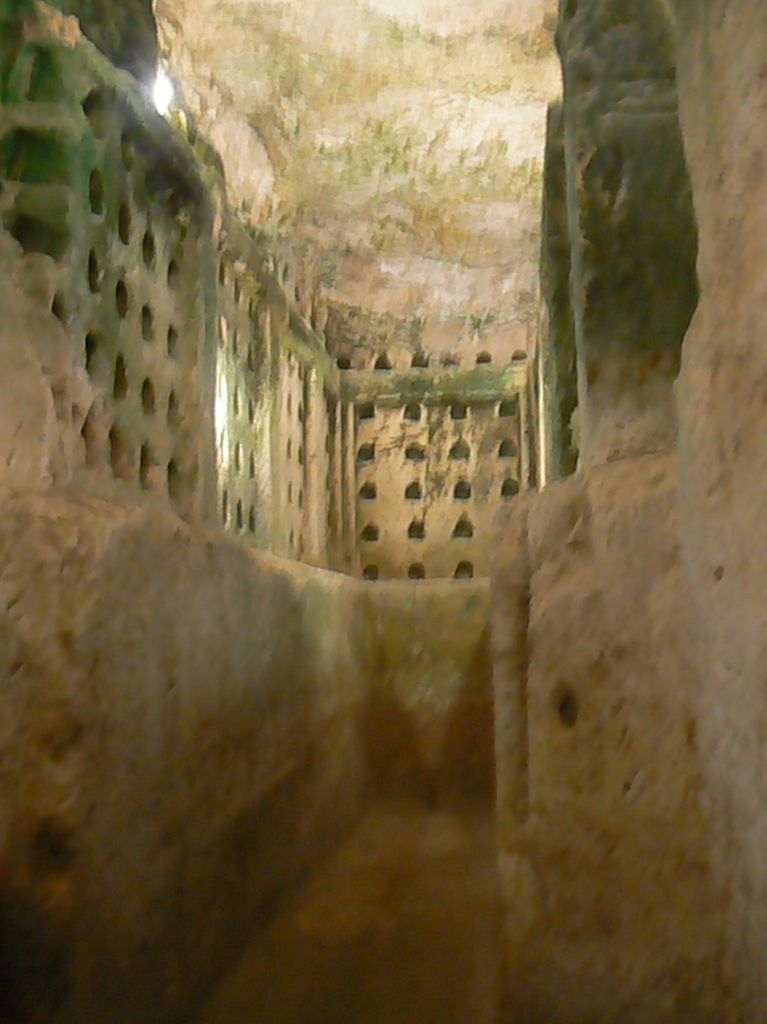 Национальный парк Бейт Гуврин. Пещера «колумбарий».