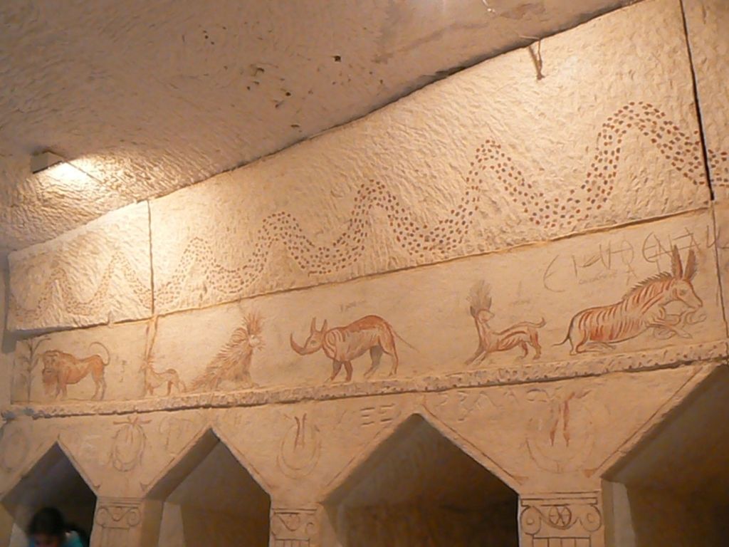 Стенные росписи «сидонской» пещеры.