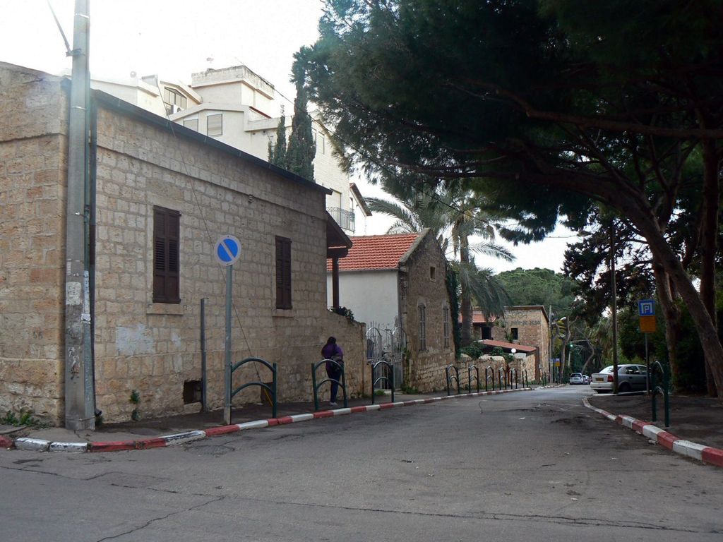 Хайфа. Старый немецкий квартал на Центральном Кармеле.