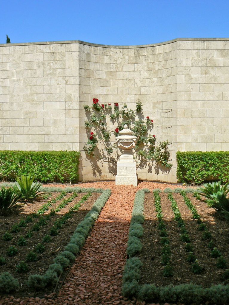 Бахайские сады Акко. Главная аллея.