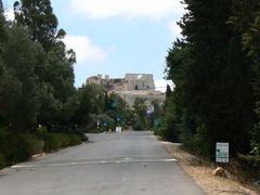 Вид на крепость из кибуца Йехиам.