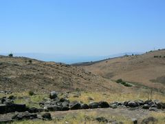 Вид с древнего холма на Кинерет и Голаны.