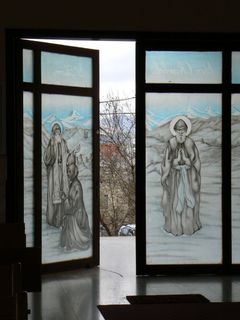 Гуш-Халав. Двери маронитской церкви.