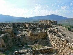 Тель Хацор. Развалины израильской крепости.