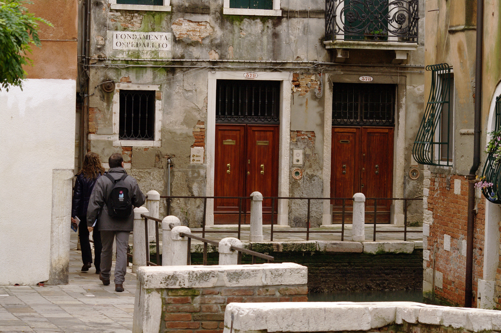 Фондамента (Fondamenta) - так в Венеции называют искусственно